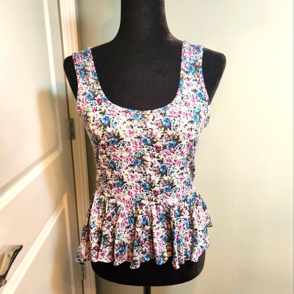 😀  3 For $15 Floral Peplum Tank Top, Jr. Large
